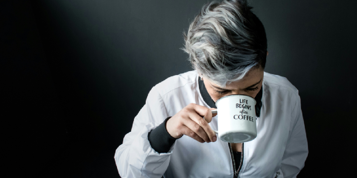 wellhealthorganic.com/know-the-causes-of-white-hair-and-easy-ways-to-prevent-it-naturally